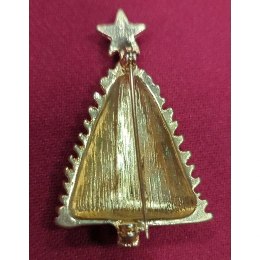 Vintage Christmas Tree Retro Brooch Pin Very Pretty